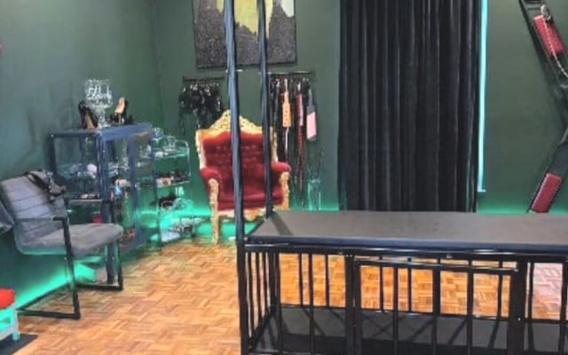 Belgien Dungeon Suite