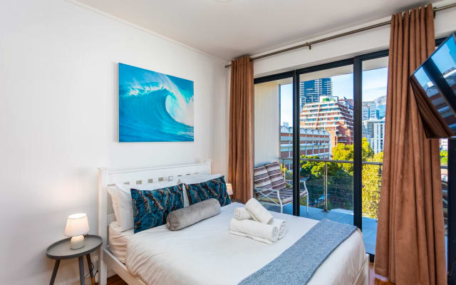 Mountain and City view 2 Bedroom appartment in Cape Town - Picture 11