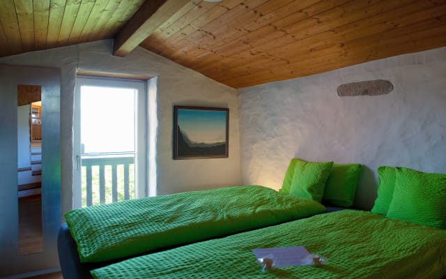Rustico senza punti
with a magnificent view of Lake Maggiore.
