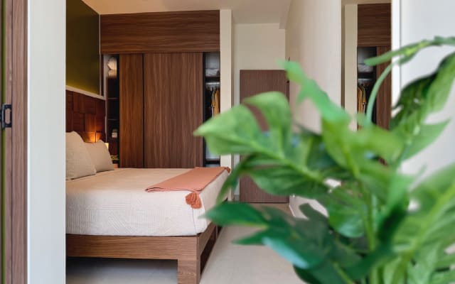 Peaceful Retreat w/ Ocean Views - Walk to Beach & Malecón