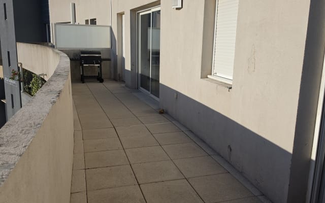 Room for rent in a quiet residential area.