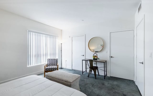 Bright & Modern Berlin Stay — Steps from the Best of the City - Picture 8