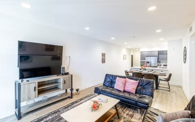 Bright & Modern Berlin Stay ā Steps from the Best of the City