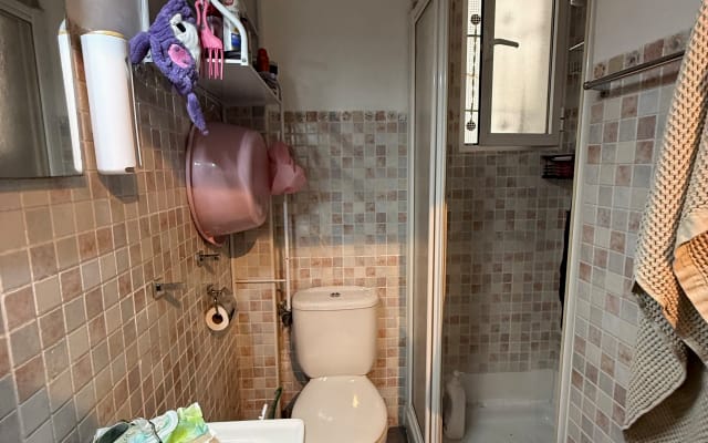 Double room in queer flat near city centre next to river