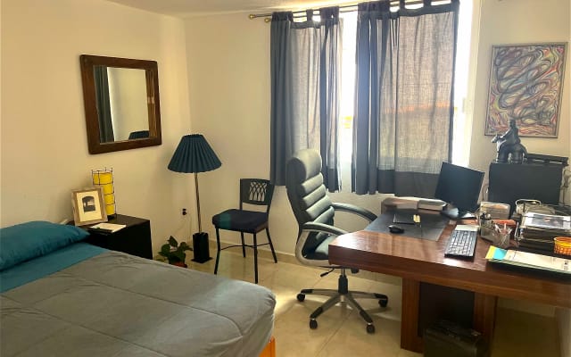 Chambre Queen size, salle de bain privée, parking gratuit "4:20" à 16 min d'Akron - Photo 4