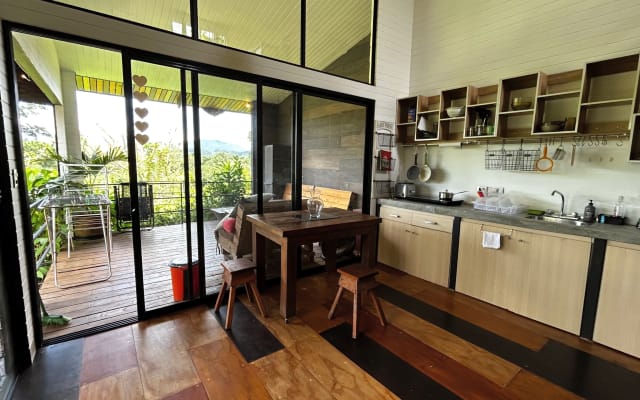 Bellissimo appartamento: natura, vista spettacolare, privacy, in SJ!!!!