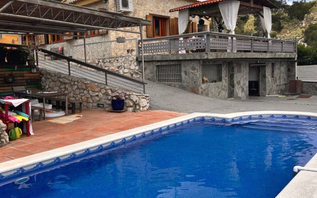 Um lugar de relaxamento e de calma, alugo a minha piscina por meio dia - cóp