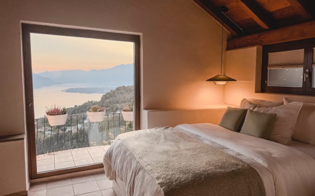 Valle Verzasca | Lakeview Retreat | Pool & Forest
