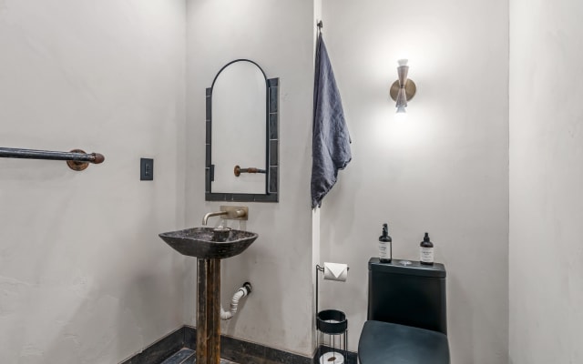 Kit Inn Wetrock | Retiro privado no deserto só para adultos