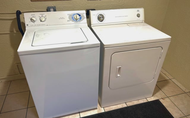 Newly Opened - Bondi House 2 BR 1 Bath