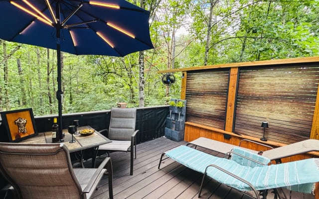 Suíte de spa com escritório e terraço com sala de estar privada