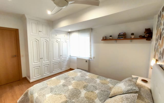 Bright & cosy 1 BD flat with office for 2 ppl close to the old town