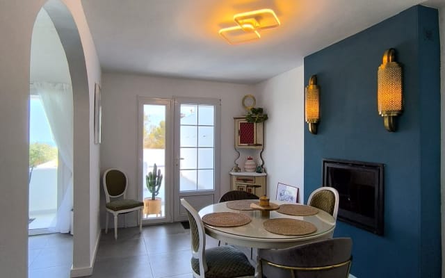 Vina del mar's listing on misterb&b - Dinning area