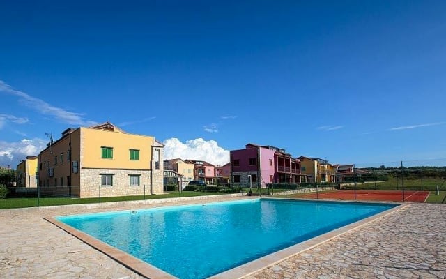 Apartamento moderno com 2 quartos em Porec (a 20 minutos de Rovinj)