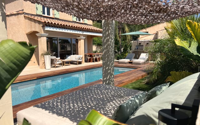 Quartos numa villa provençal com piscina privada