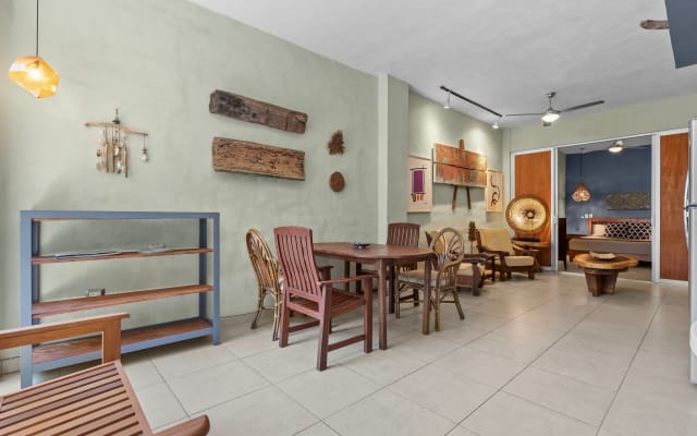 Appartement bohème d'une chambre avec balcon dans le quartier romantique - Photo 15