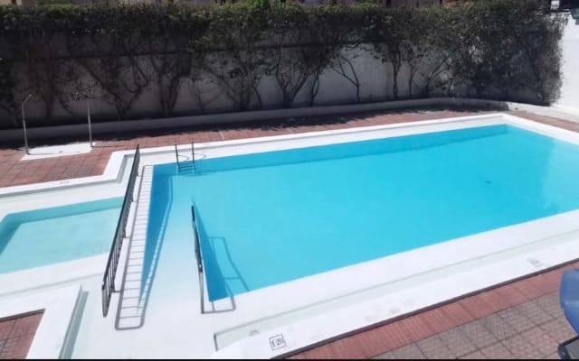 Sunny Apartment with Pool View Near the Beach & Yumbo