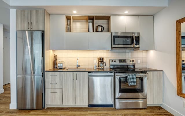 Le Smith 1BR à Montréal | Entièrement meublé | Tout compris