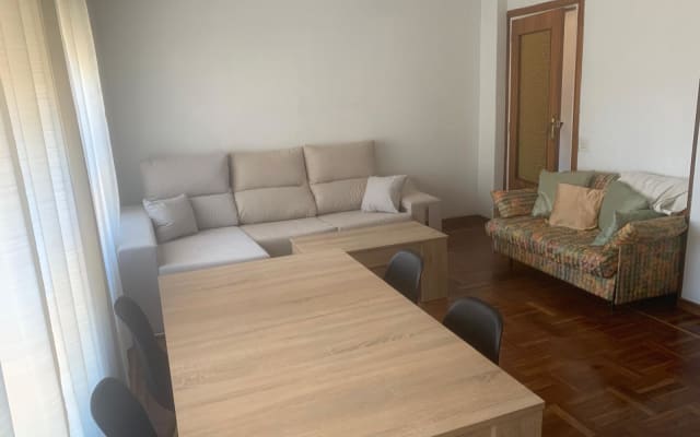 Enjoy Aranda de Duero—this spacious, bright, and perfectly