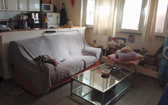 Komplette Ferienwohnung in der Nähe des Flusses und des Stadtzentrums.