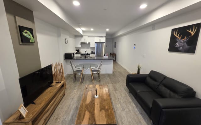 2-Zimmer-Wohnung in der Park Avenue in Edmonton | Nebenkosten...