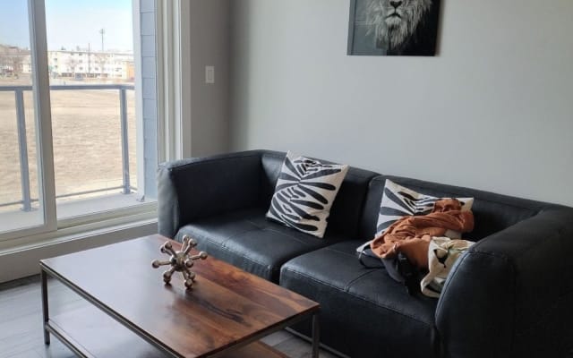 2-Zimmer-Wohnung in der Park Avenue in Edmonton | Nebenkosten...