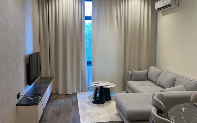 Belle chambre dans un appartement élégant situé en centre-ville