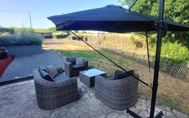 Detached guest house with private sauna & spacious balcony