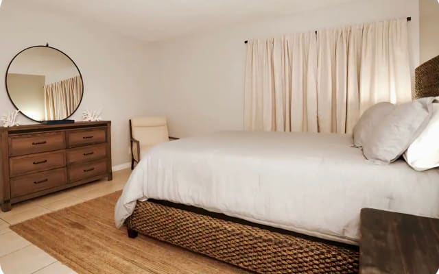 Modern Dania Beach Stay • Near Hard Rock, Beach and FLL Airport - Picture 2