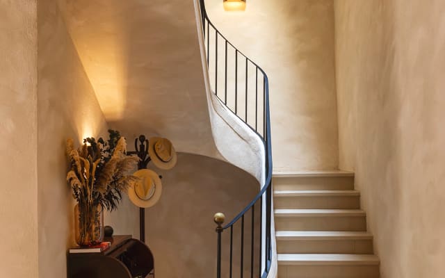 Elegant new boutique hotel: King Room with Garden View - Room 2