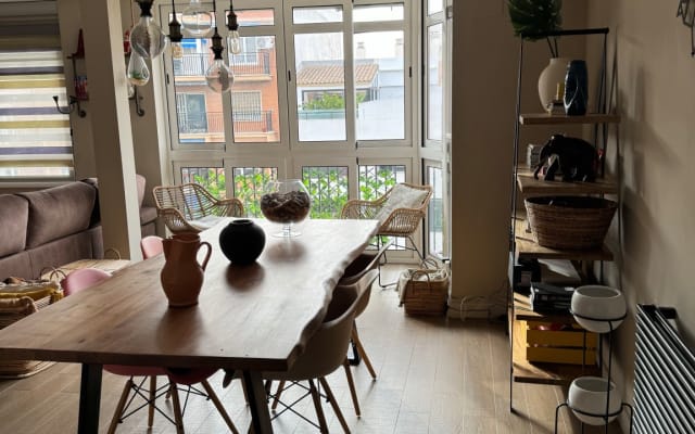 Schönes und geräumiges Zimmer mit eigenem Bad im Stadtzentrum (J. Sorolla) – kopieren 01 - Foto 8