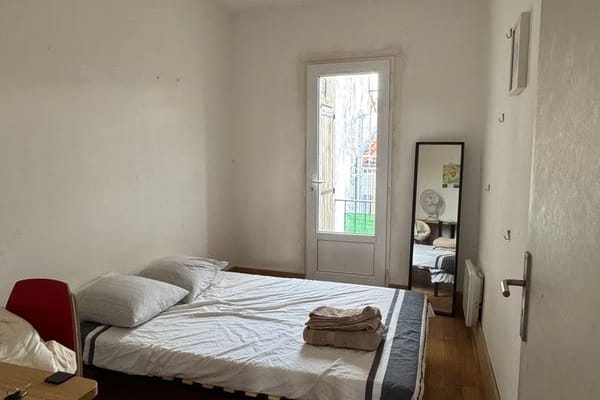 Zimmer mit Balkon, 300 m vom Alten Hafen entfernt