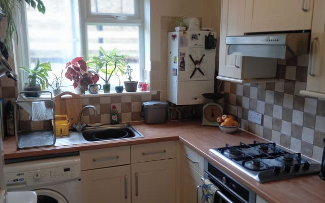 Cosy bedroom within easy access to city center