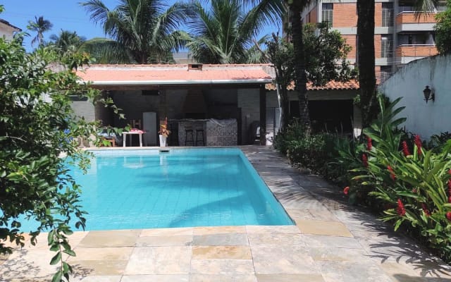 Premium-Suite mit privatem Pool und Gourmet-Bereich mit Grill