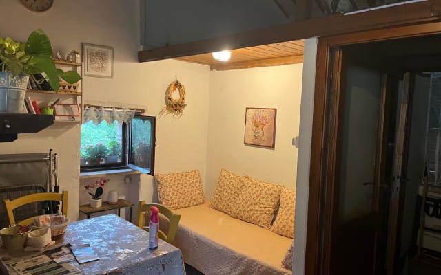 Casaletto indipendente tra verde e ulivi , massima privacy e natura