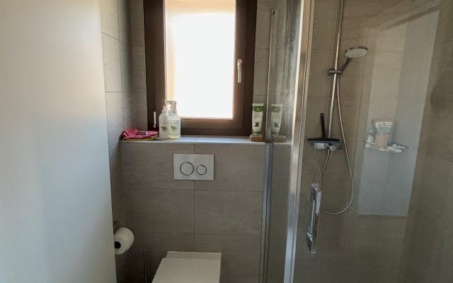 Alojamento moderno e minimalista no coração dos Alpes, ideal para...