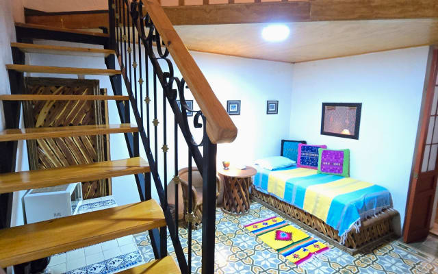 ROOM #1,Loft room At La Casa Guadalajara - Foto 6
