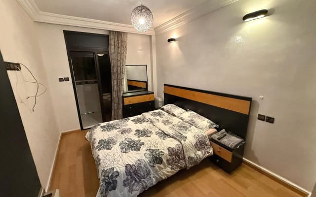 Erleben Sie die Schönheit der Kunst in einer Wohnung im Stadtzentrum