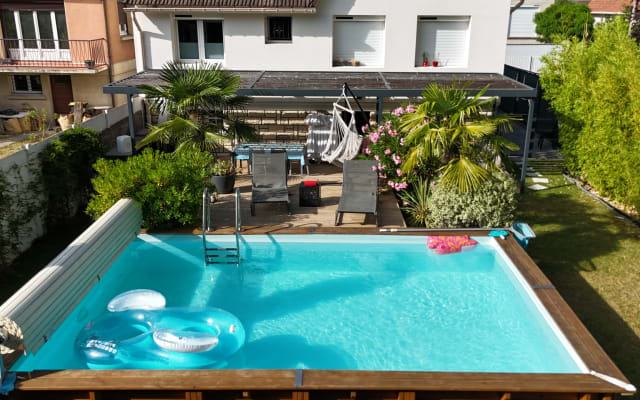 Gay Guest House • Chambre privée • Piscine naturiste • 30 min Paris