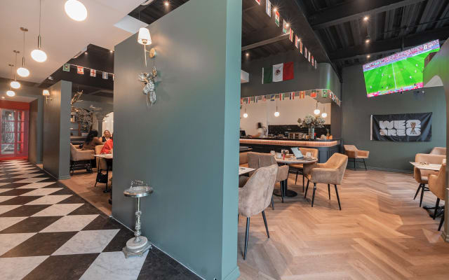 Mr Herold's listing on misterb&b - OCHO27 Restaurant