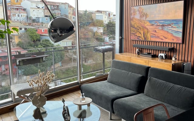 Appartement duplex moderne en plein cœur de Cerro Alegre.