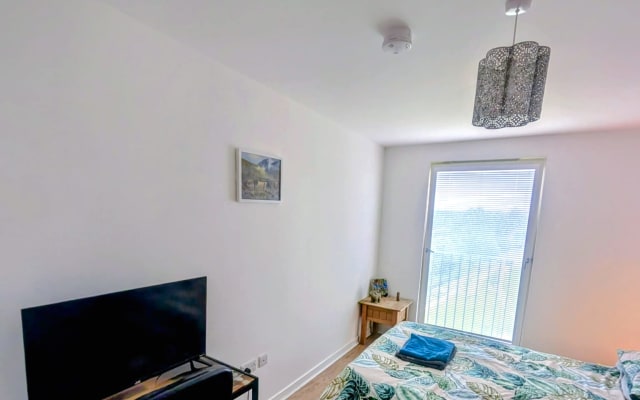 Quarto privado com casa de banho privativa num apartamento partilhado de 2...