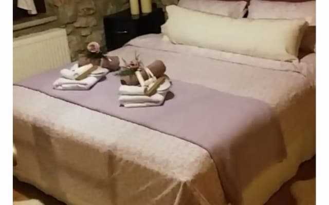 Maison en pierre au calme avec piscine, près de la mer, dotée d'un...