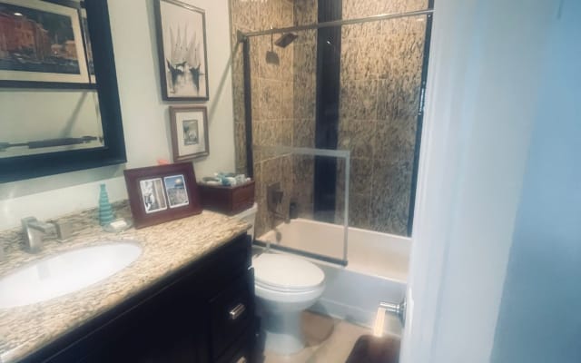 Beautiful townhouse in the gay neighborhood of Wilton Manors, FL