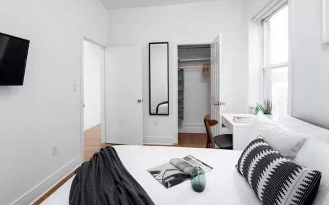 Luxuriöse Ferienwohnung mit zwei Schlafzimmern direkt am Wasser, nur wenige Schritte vom Kreuzfahrtterminal entfernt - Foto 5