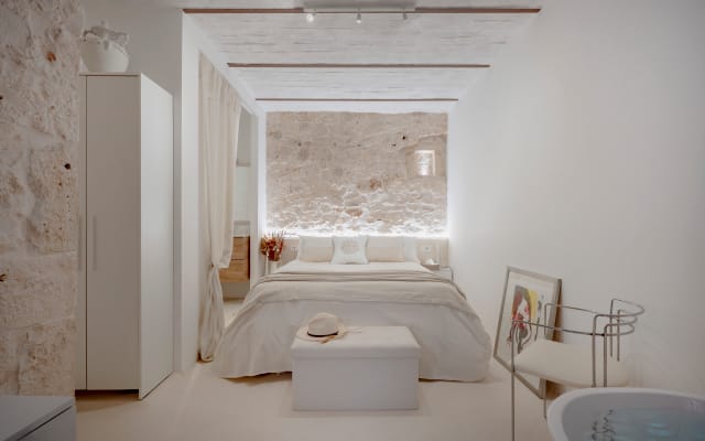 Petramar Retreat: Between the Trulli and the Sea