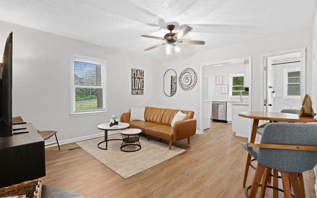 Renovated East Atlanta Village Duplex. Unit A