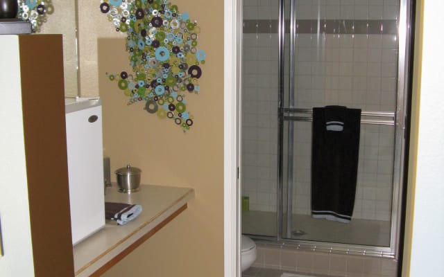 Apartamento en Palm Springs, en el que la ropa es opcional, situado en