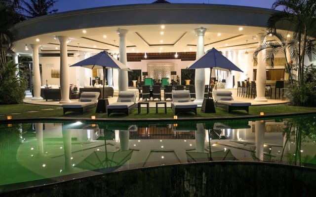 Villa Uma Wana Prasta - A 7 bedroom riverfront estate in Changgu Bali