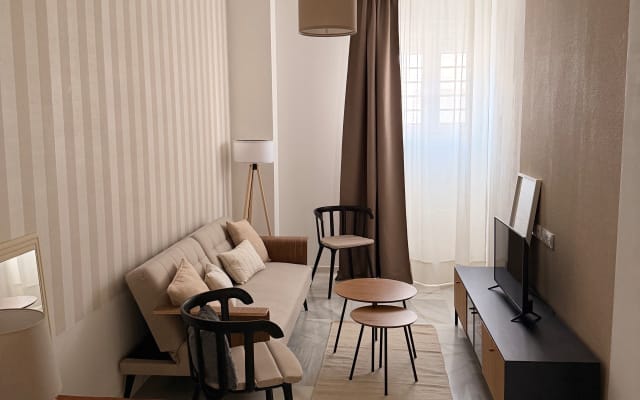 Apartamento moderno perto do centro / Jerez